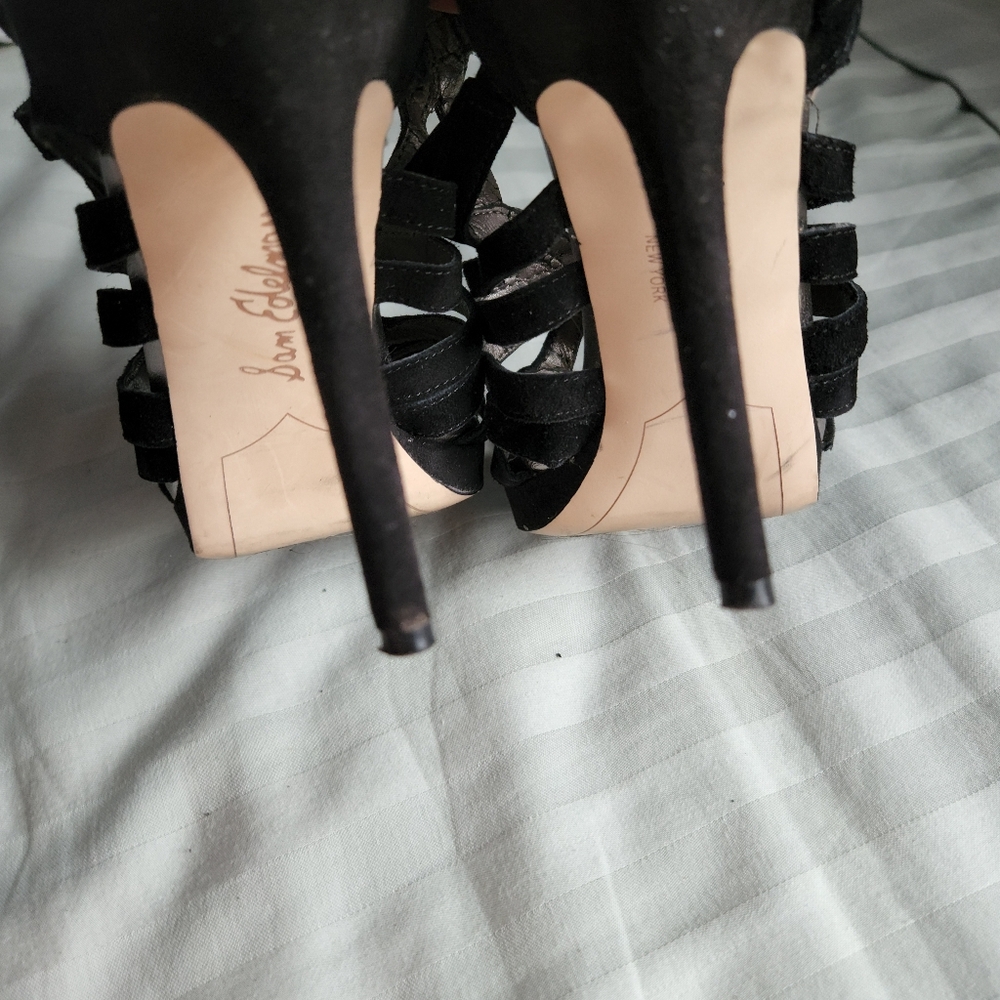 Shoes - Picture 6 of 6